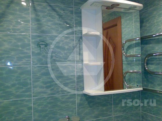 Пожалуй, и впрямь, блики морской воды на стенах ванной комнаты выглядят как настоящие!