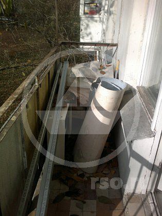 Разбор заваленного непонятно каким мусором балкона так же входит в зону ответственности компании. Разбор заваленного непонятно каким мусором балкона так же входит в зону ответственности компании.