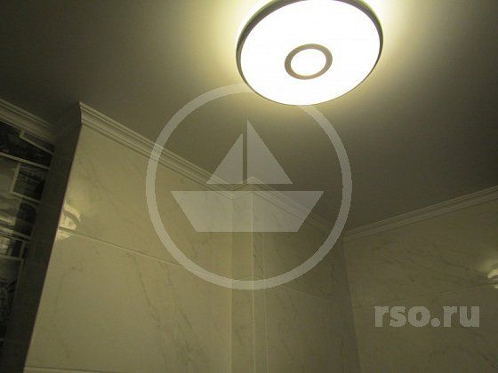 Светильник в ванной комнате особый, влагостойкий, предназначенный для эксплуатации именно в этом типе помещений.