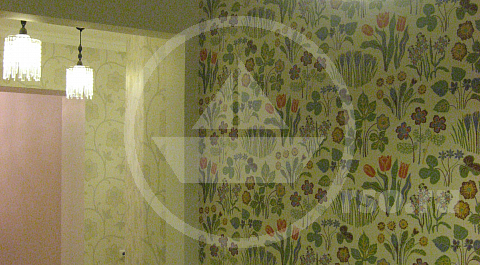 Беспроводной датчик охранной сигнализации почти не виден в левом верхнем углу кухни, но свою функцию исполняет исправно.