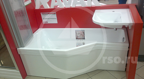 В отделе Сантехника постоянно обновляющийся ассортимент ванн, унитазов, умывальников и аксессуаров, оплатив которые на втором этаже вы можете заказать комплексный ремонт в фирме Ремсантехотряд.