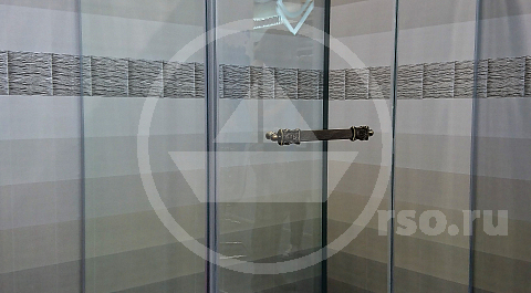 Брызгозащитные шторки душевого лотка