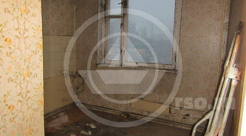 После уборки мусора, для ремонта открылась площадка кухни.