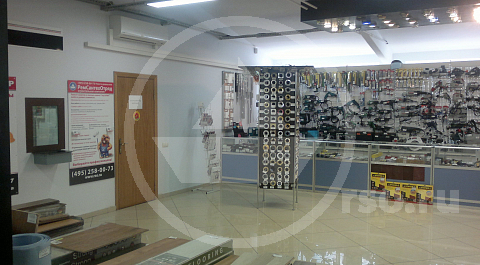 В отделе Инструменты, на втором этаже Строймаркета в Балашихе можно приобрести не только бытовые инструменты, но и выбрать серьёзные изделия ведущих мировых производителей из профессиональной линейки, которую мастера компании РемСантехОтряд используют в текущей работе.