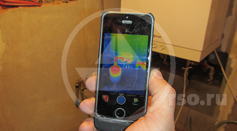 Обвязка котлов, производимая профессионалами-теплотехниками, проверяется с помощью ряда технических приборов, достойное место среди которых занимает тепловизор, отражающий на экране не только температуру, но и степень нагрева отдельных агрегатов.